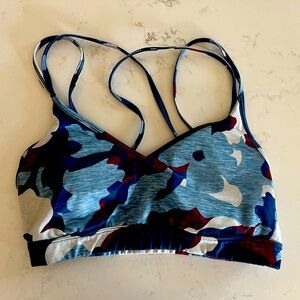 Women’s old navy active size L camo sports bra